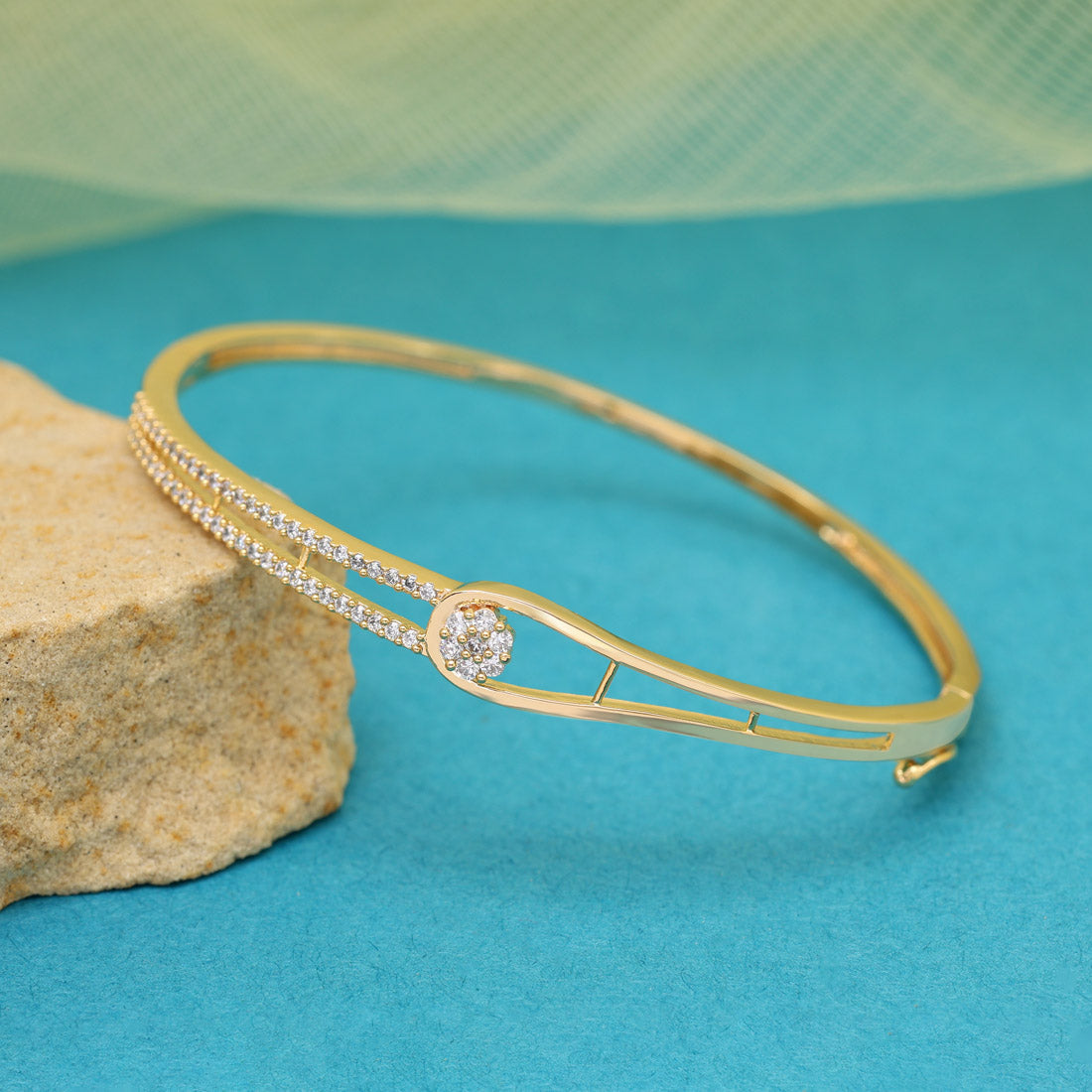 White Color American Diamond Bracelet (ADB337WHT)