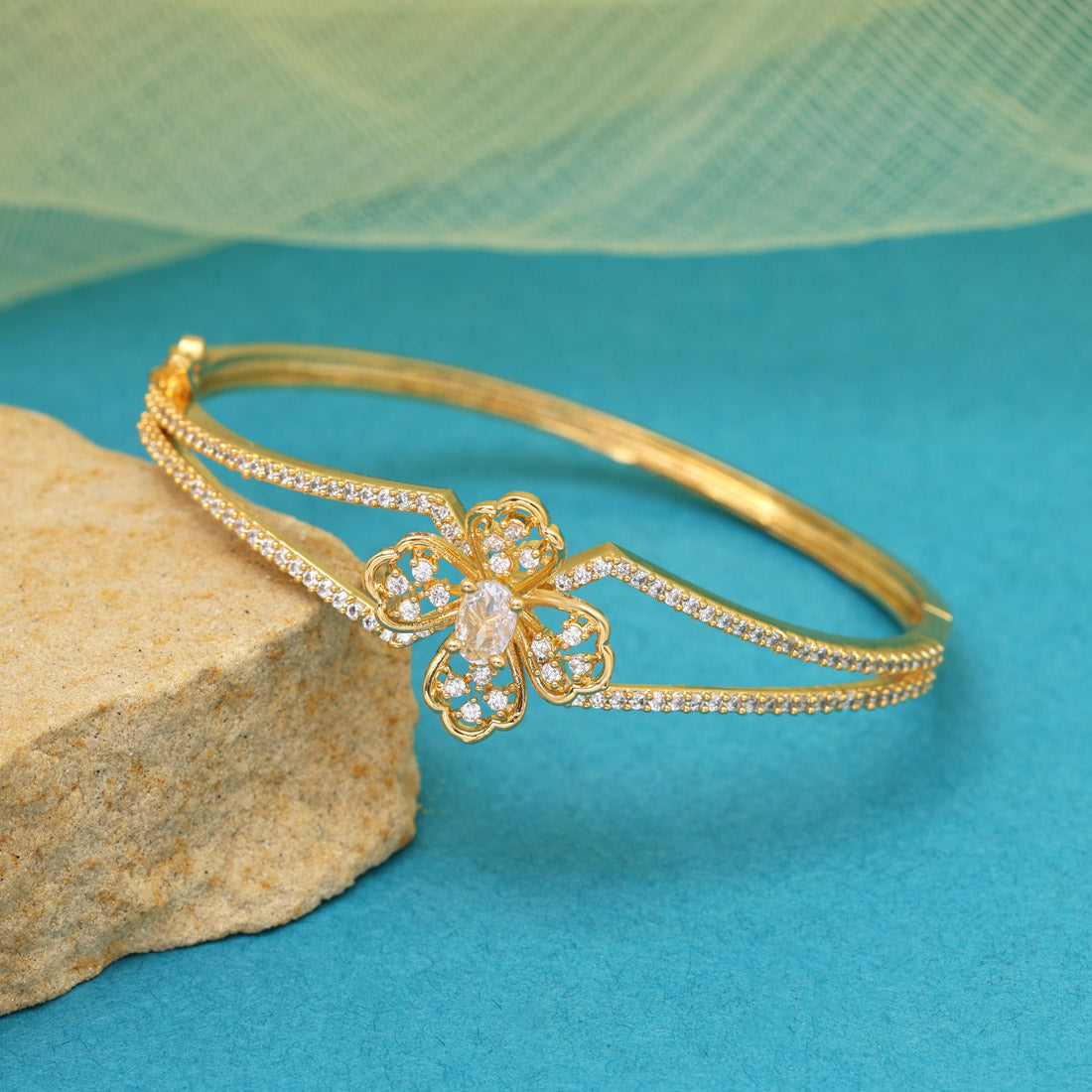 White Color American Diamond Bracelet (ADB347WHT)
