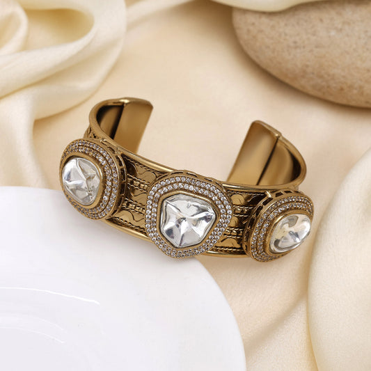 White Color American Diamond Bracelet For Everyday Use And Gifting