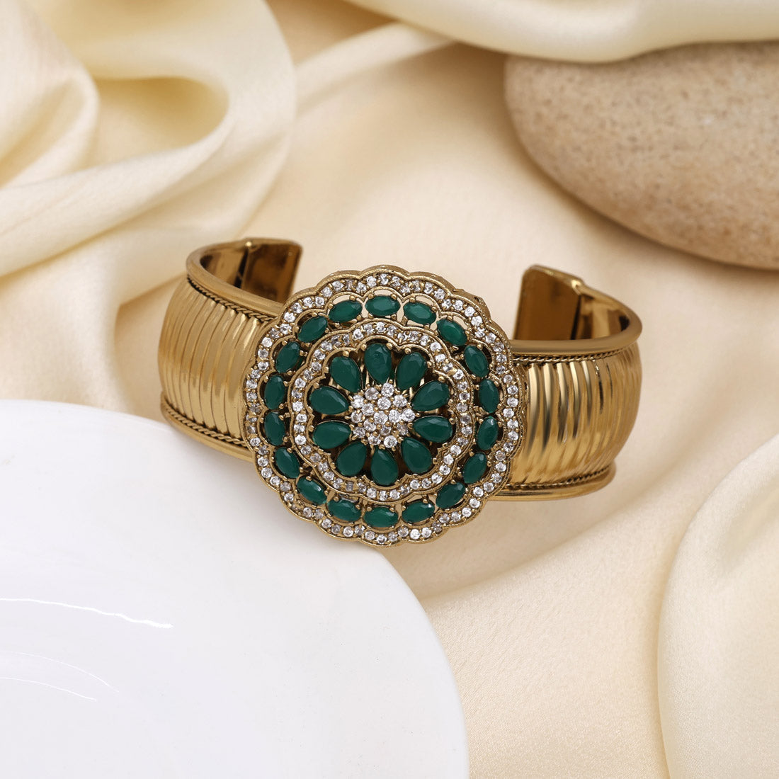 Green Color American Diamond Bracelet With Leaf Inspired Stone Setting