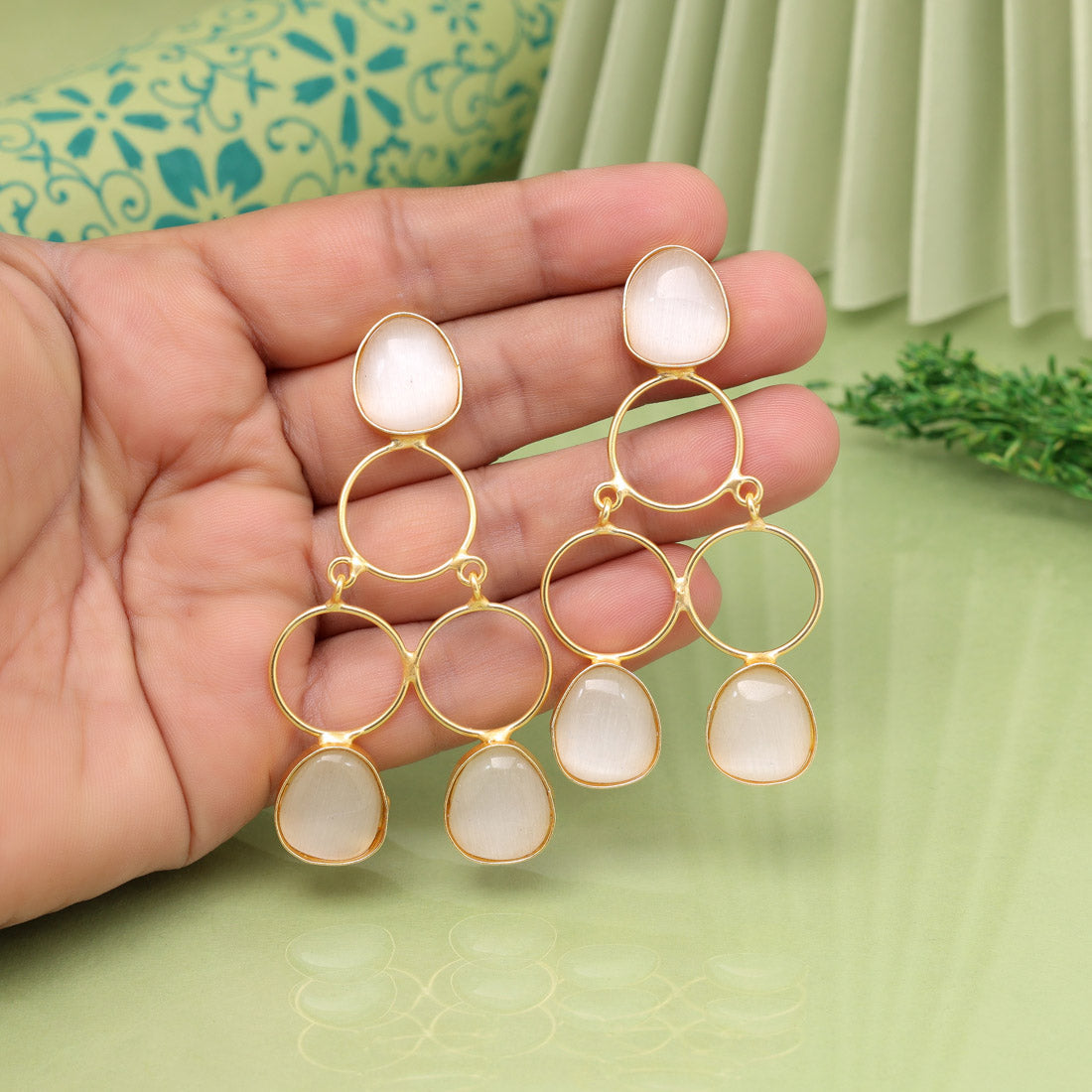 White Color Amrapali Earrings