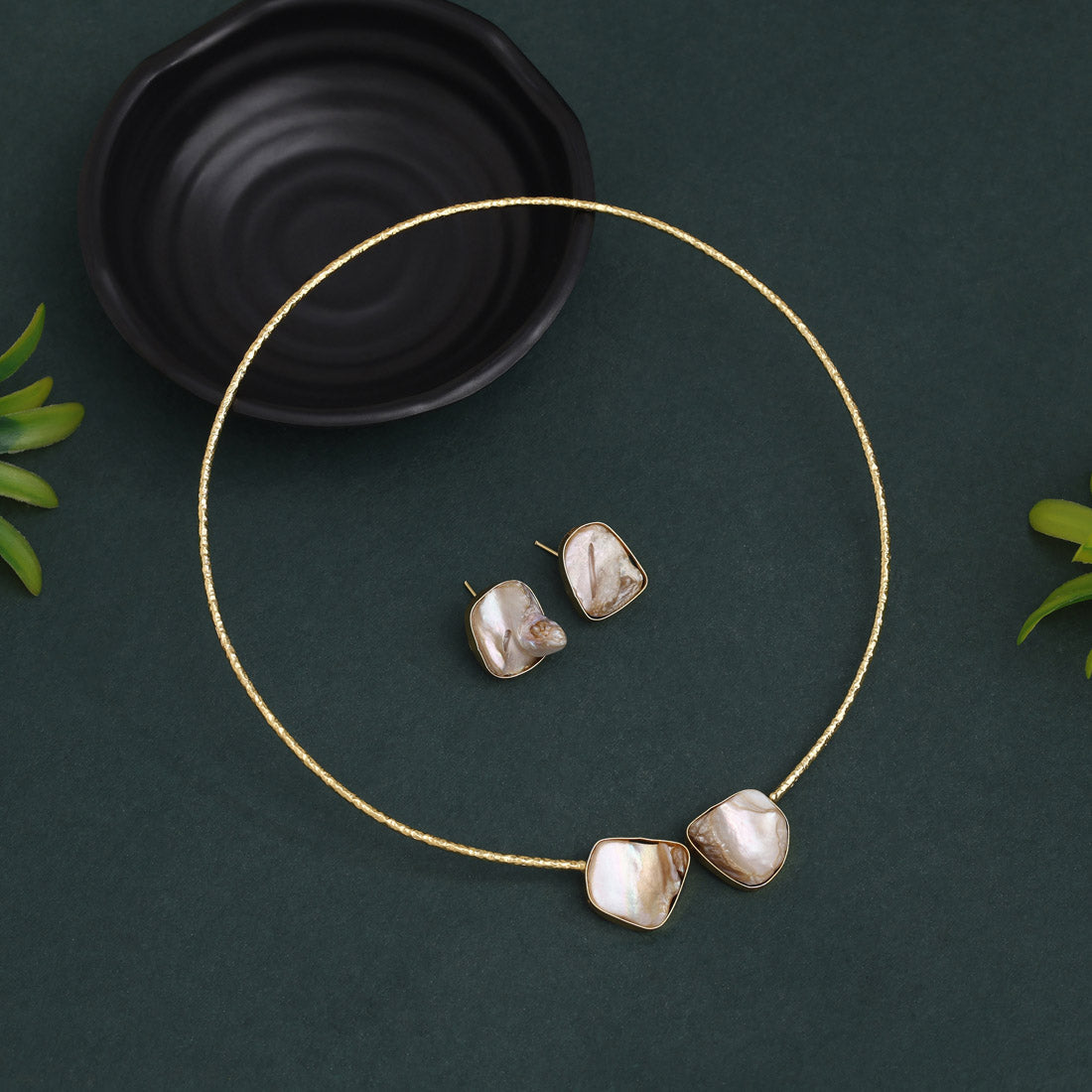 White Color Amrapali Hasli Necklace Set With Bold Design And Cultural Charm