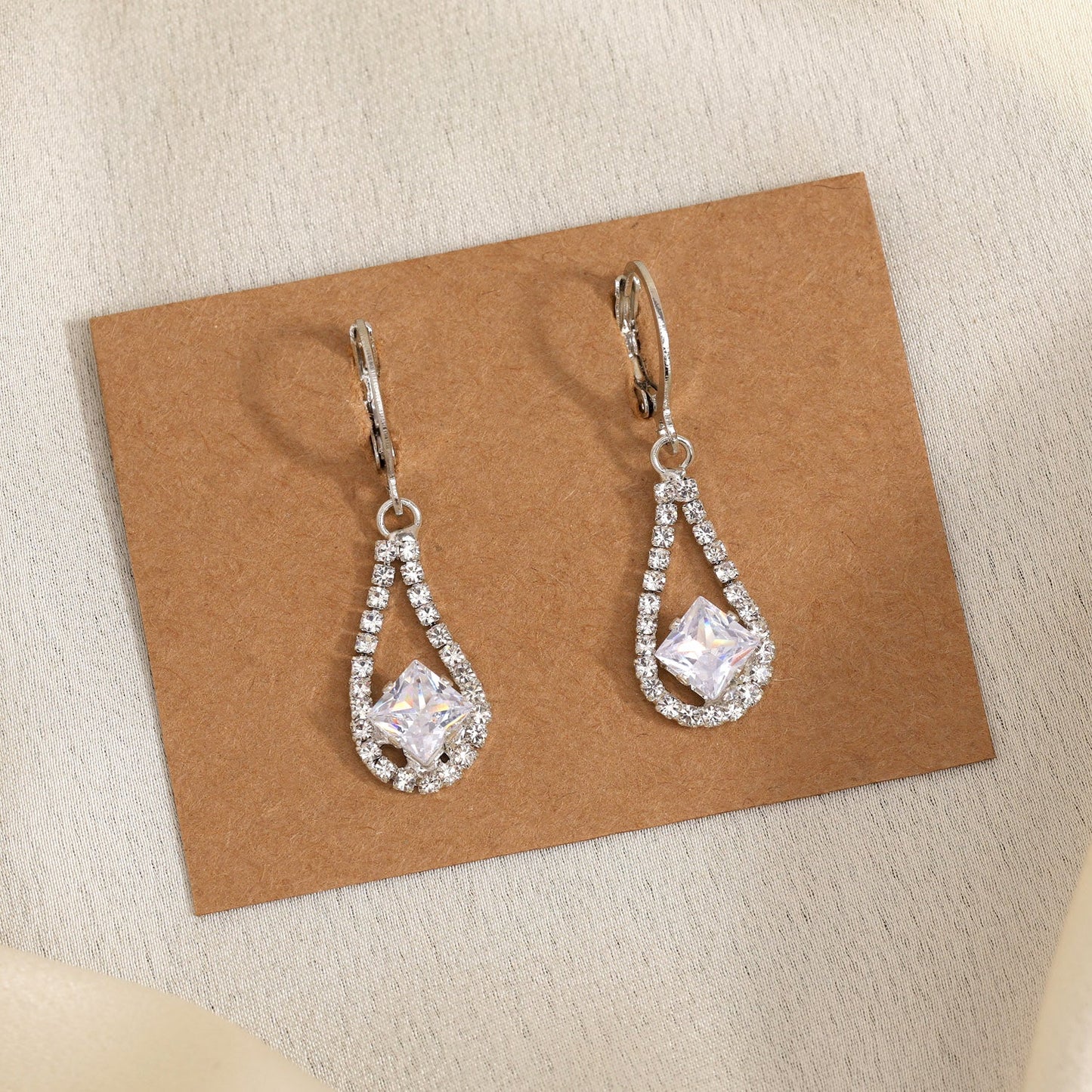 Vintage Glamour In Silver Color Antique Stone Earrings For Evening Looks