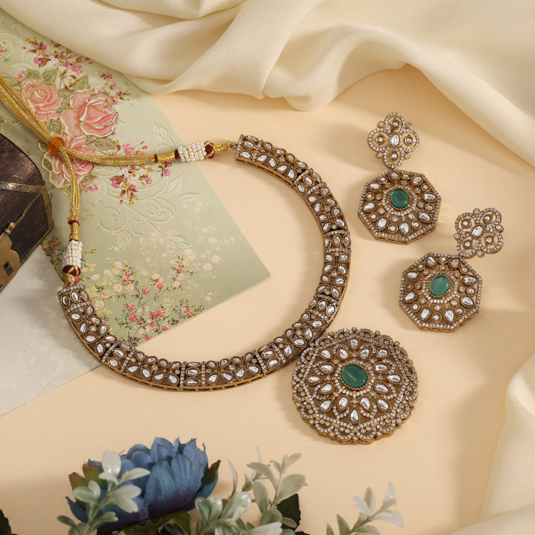 Rama Green Color Premium Quality Hasli Style Handmade Ad & Monalisa Stone Necklace Set (CZN1072RGRN)