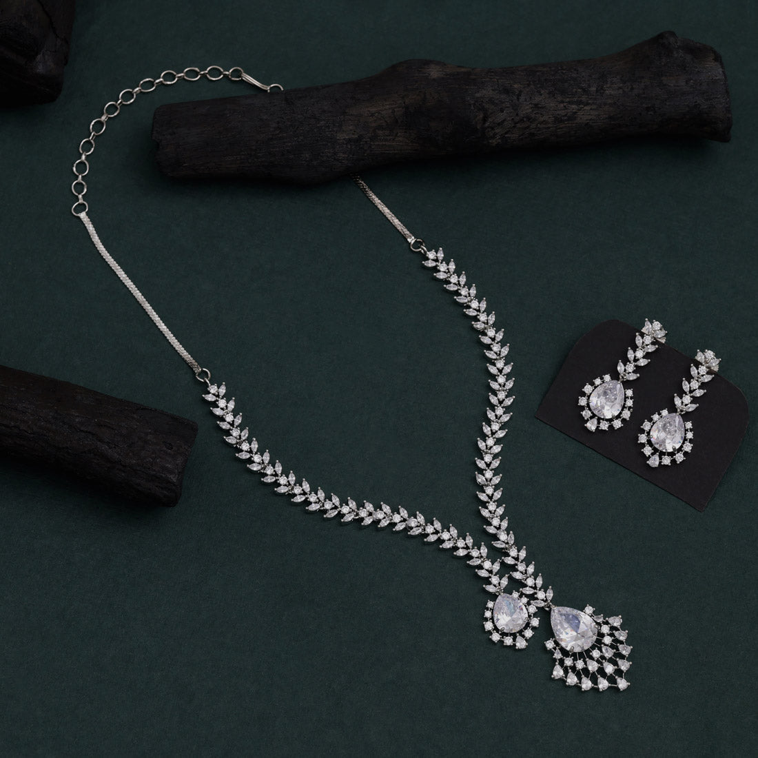 Silver Color American Diamond Necklace Set With Clean Lines And Shiny Finish