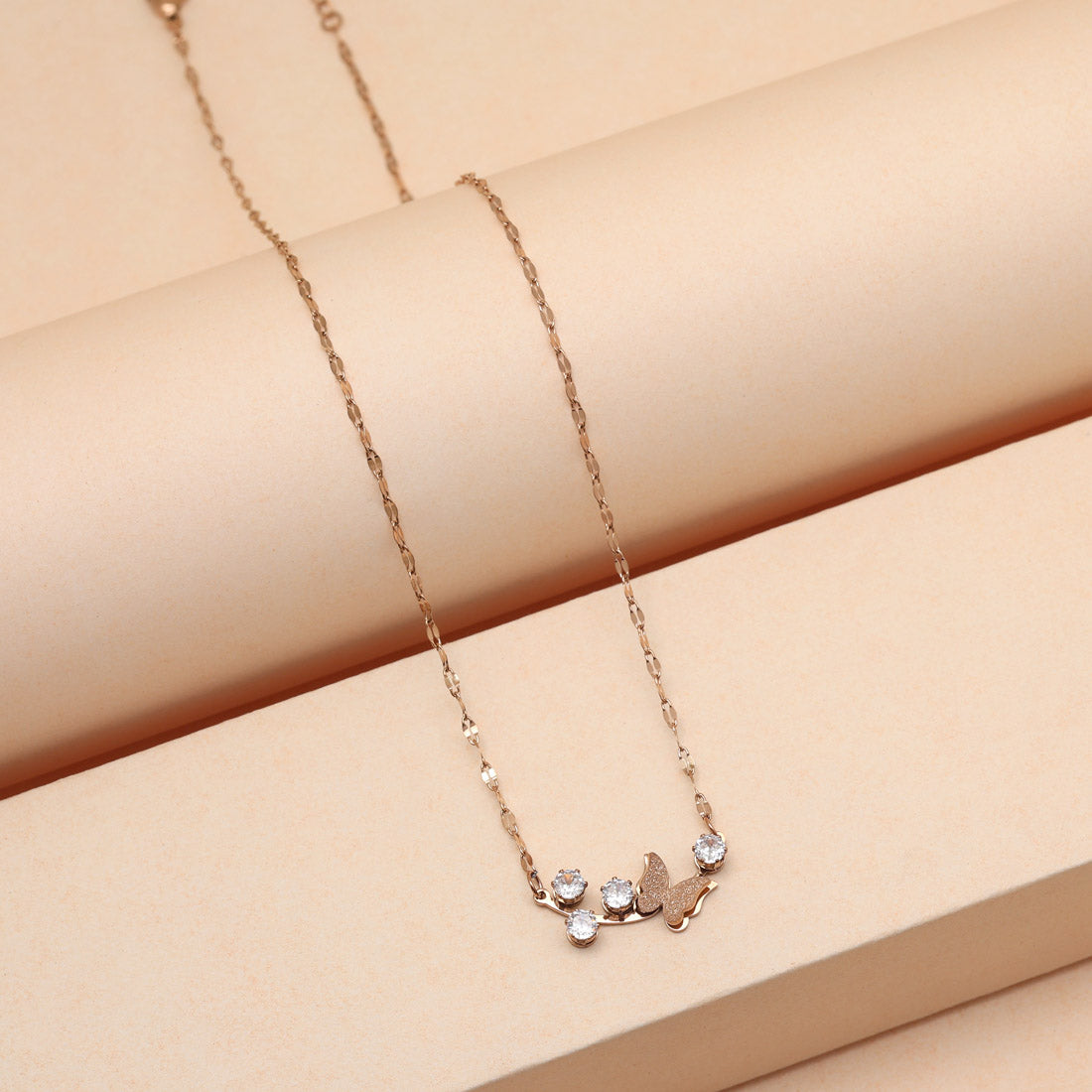 White Color Stainless Steel 18k Gold Plated Demi Fine Pendant