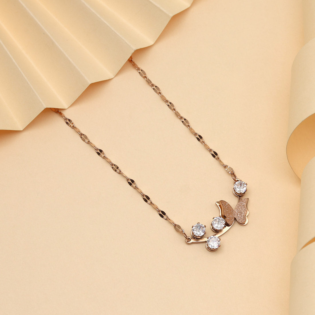White Color Stainless Steel 18k Gold Plated Demi Fine Pendant