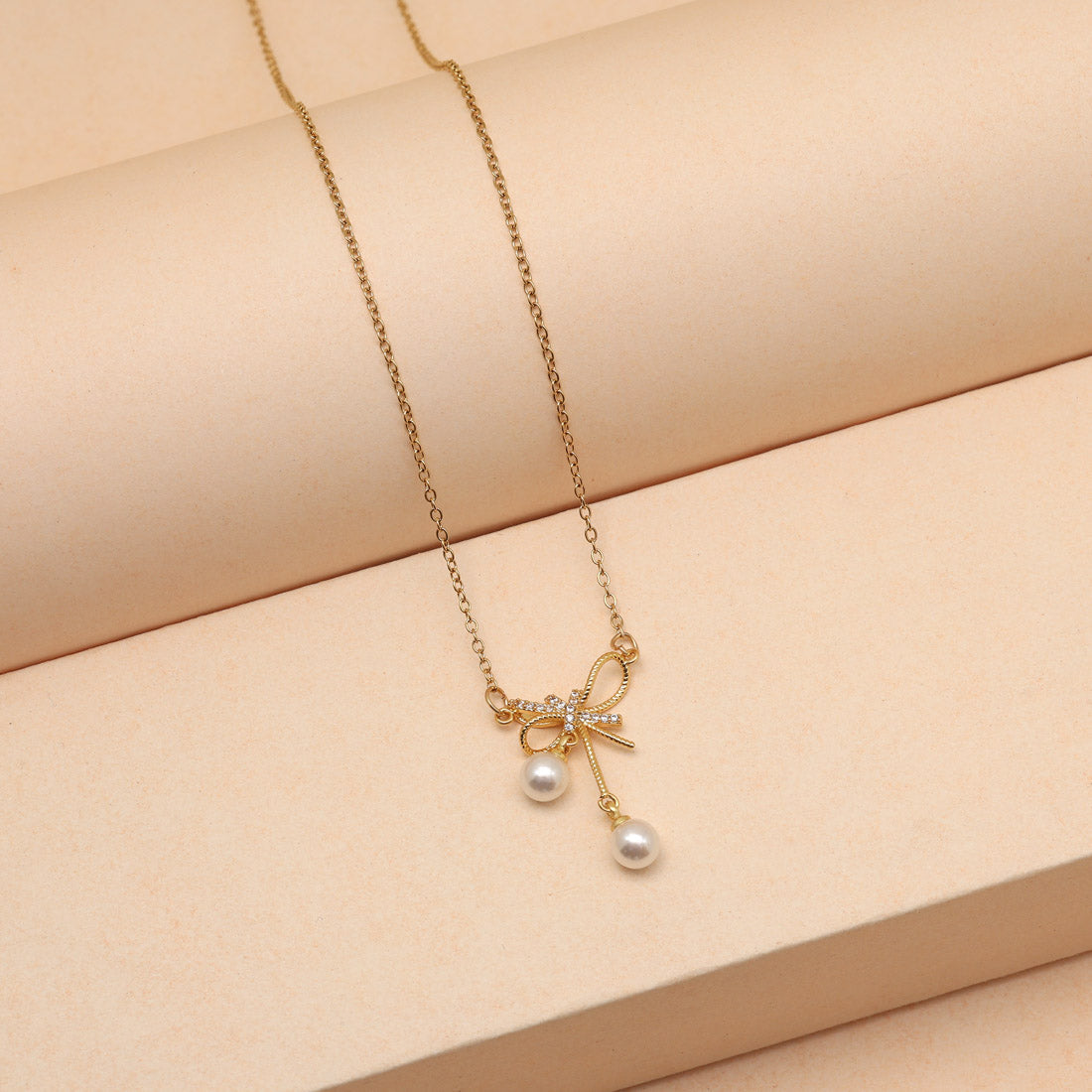 White Color Stainless Steel 18k Gold Plated Demi Fine Pendant