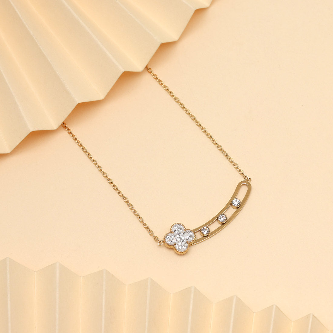 White Color Stainless Steel 18k Gold Plated Demi Fine Pendant