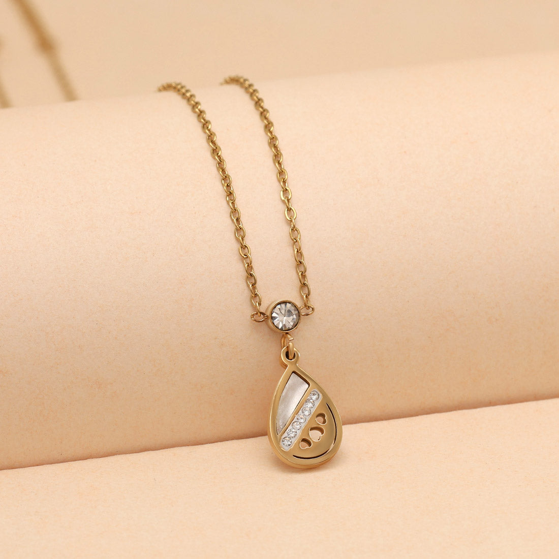 Gold Color Stainless Steel 18k Gold Plated Demi Fine Pendant