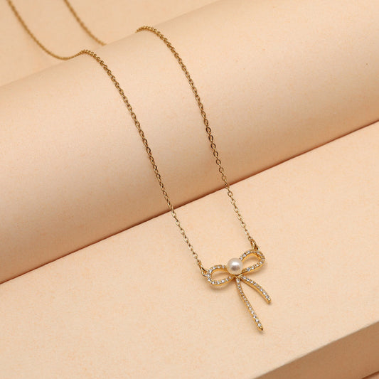 White Color Stainless Steel 18k Gold Plated Demi Fine Pendant