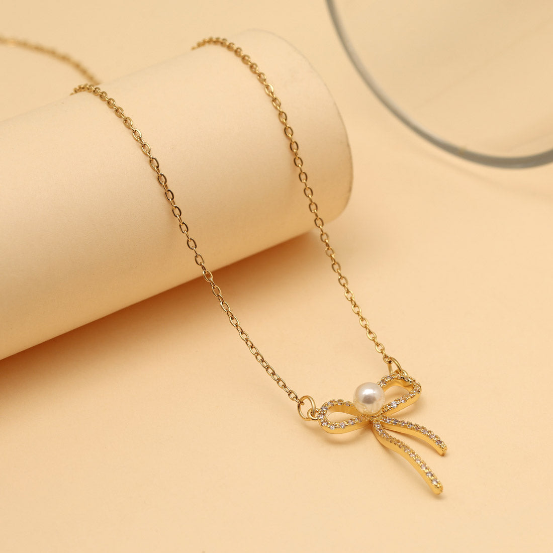 White Color Stainless Steel 18k Gold Plated Demi Fine Pendant