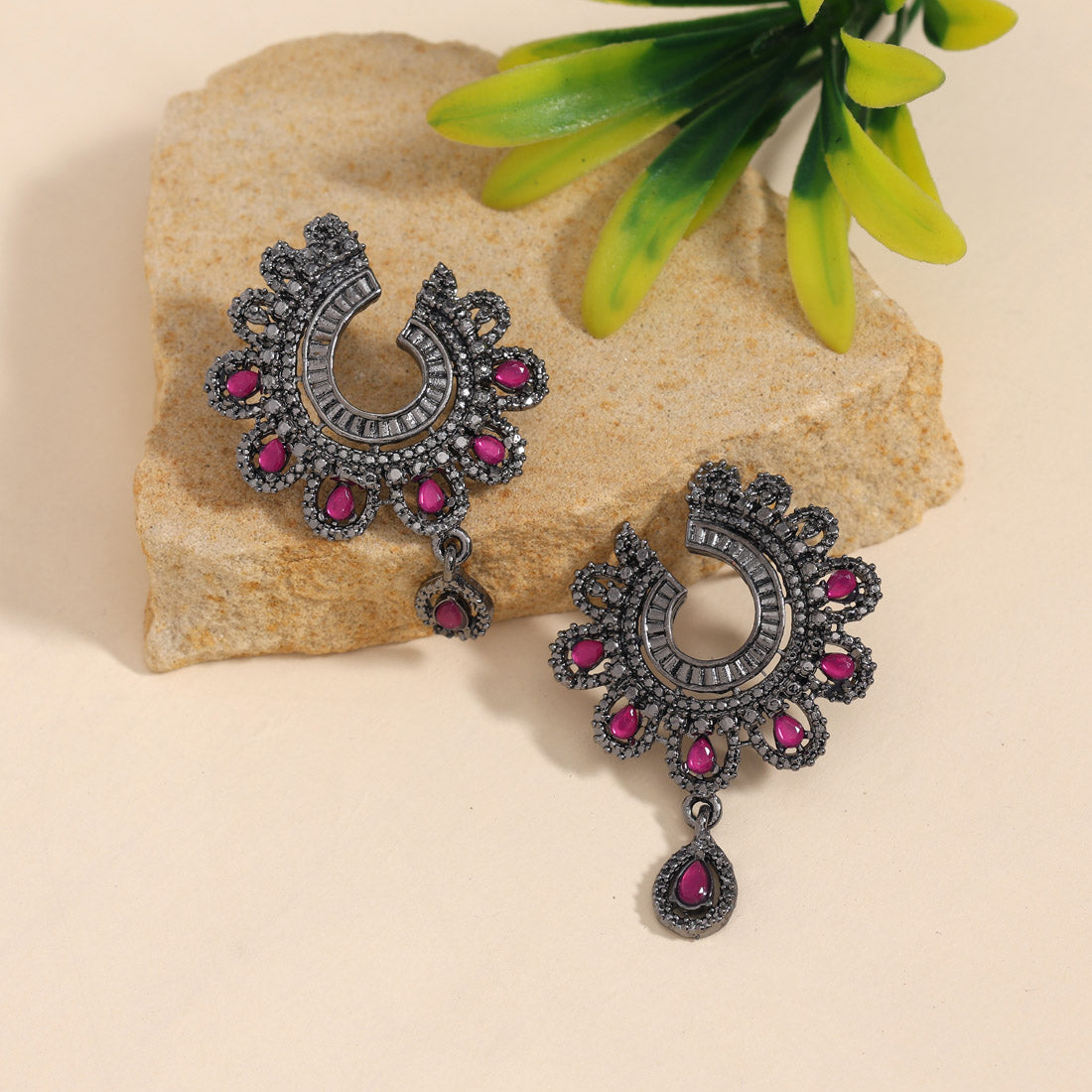 Assorted Color 6 Pairs Of Black Antique Earrings (DRKDE127CMB)