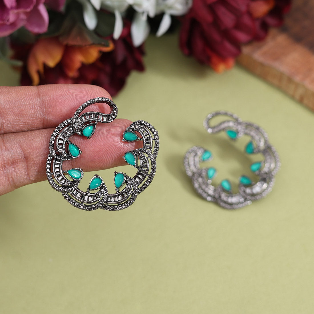 Assorted Color 11 Pairs Of Black Antique Earrings (DRKDE137CMB)