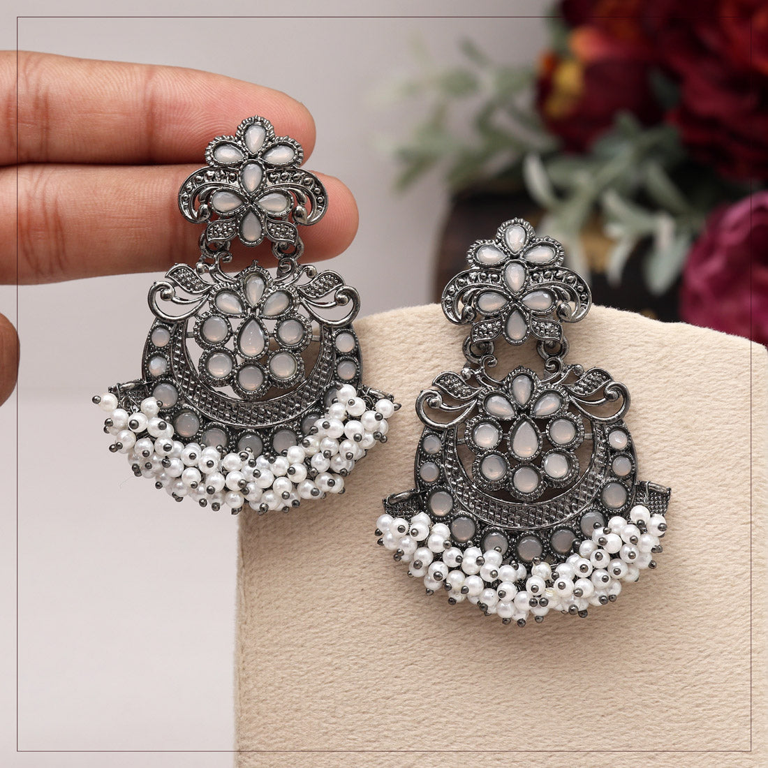 Gray Color Black Antique Earrings (DRKDE169GRY)
