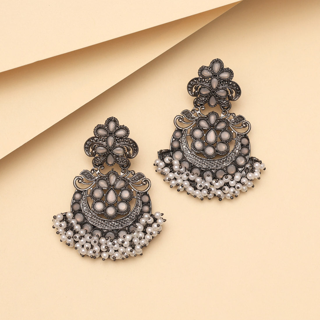 Gray Color Black Antique Earrings (DRKDE169GRY)