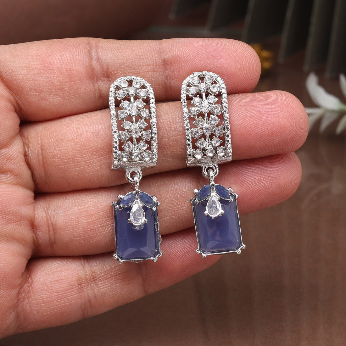 Trendy Green Color Fashion Earrings