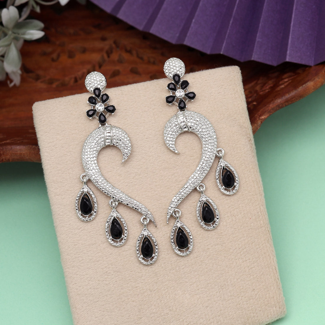 Sleek Black Color Fashion Earrings