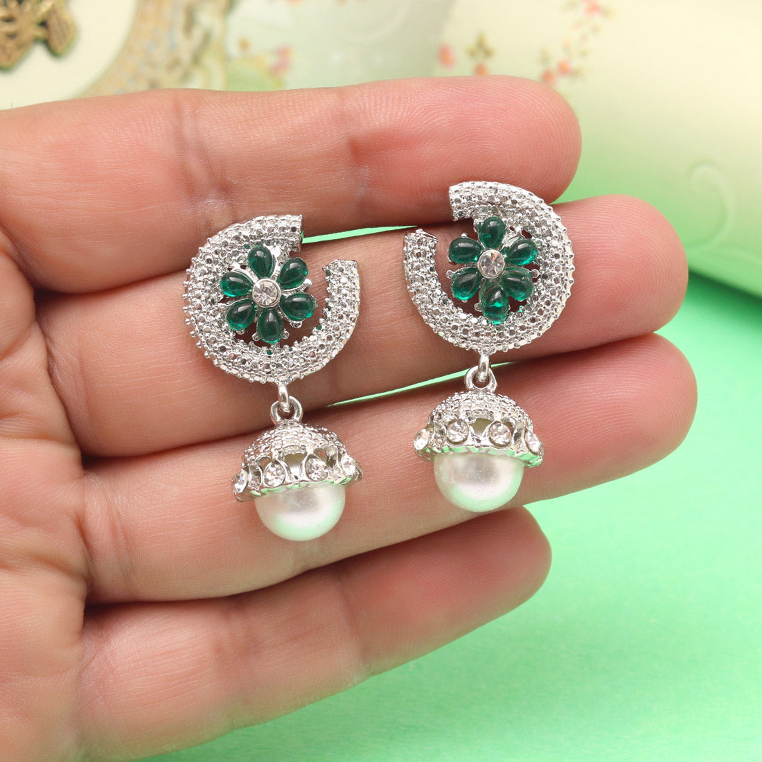 Fresh Green Color Fashion Earrings