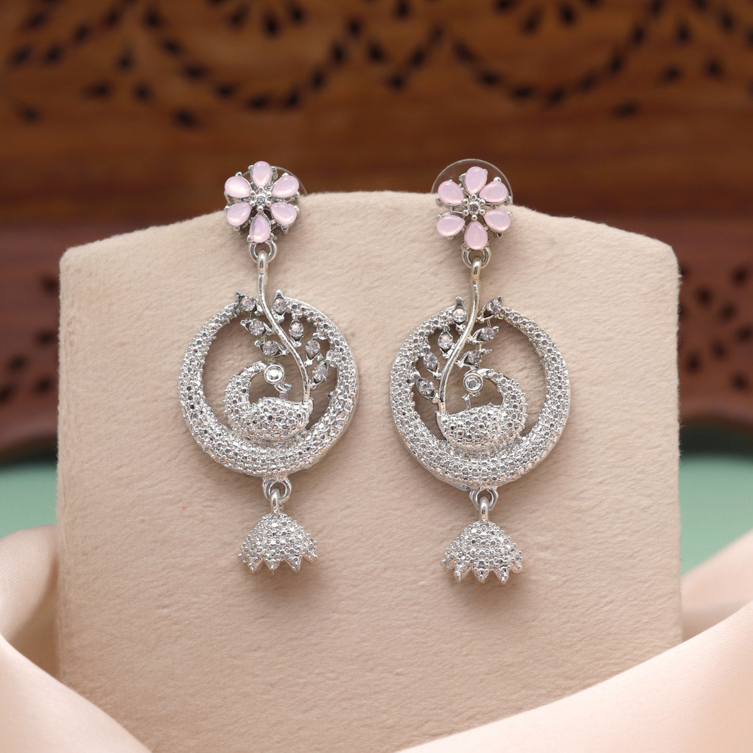 Soft Pink Color Fashion Earrings