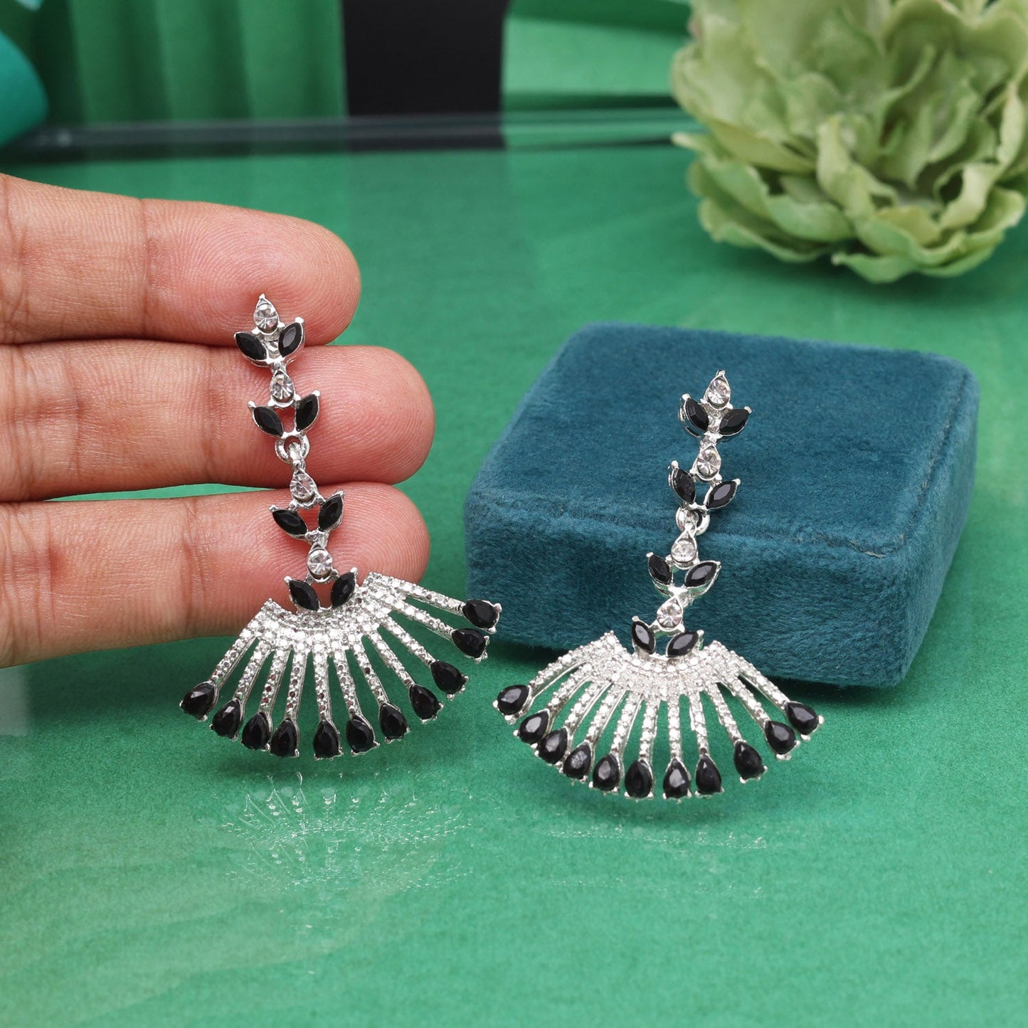 Sleek Black Color Fashion Earrings For Office And Everyday Versatility