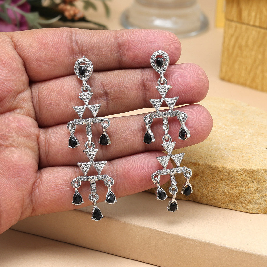 Black Color Fashion Earrings With Sparkling Touch And Sleek Finish