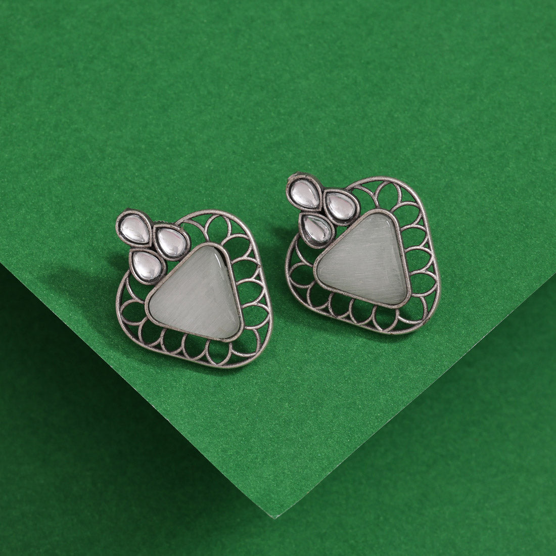 Off White Color Monalisa Stone Oxidised Earrings (GSE2829OWHT)