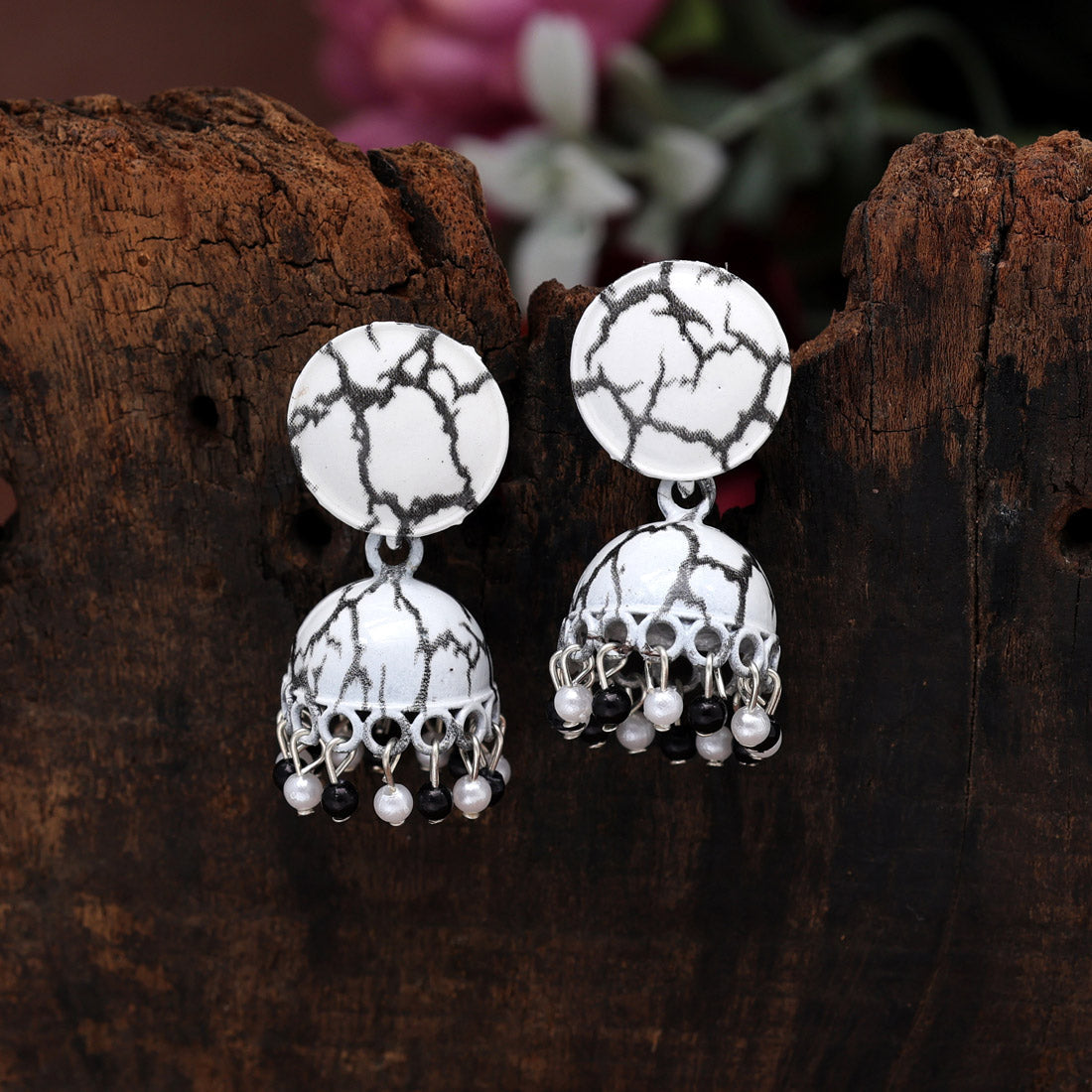 White & Black Color Oxidised Earrings (GSE2909WHTBLK)