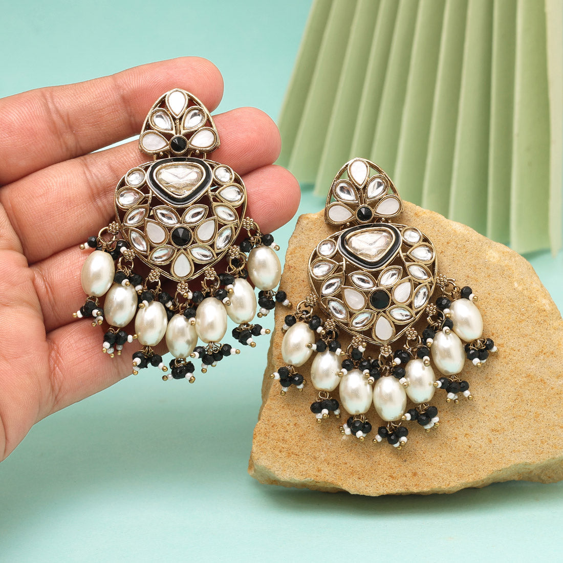 Black Color Kundan Earrings (KDE1008BLK)