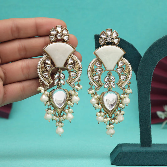 White Color Kundan Earrings (KDE1024WHT)
