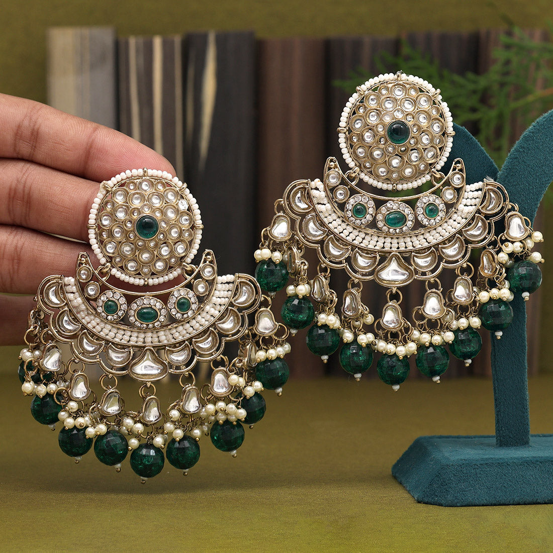 Green Color Kundan Earrings (KDE946GRN)