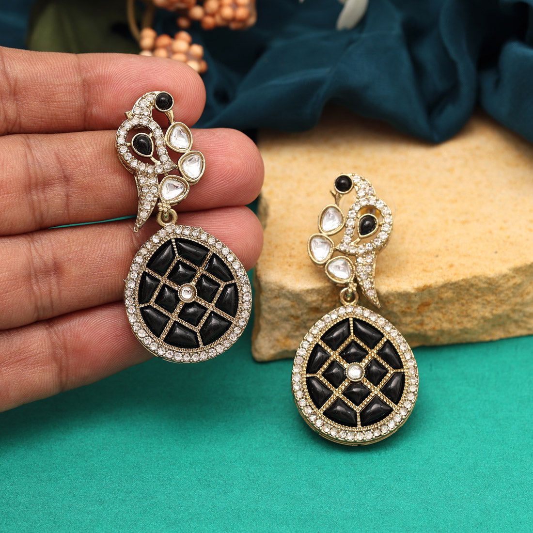 Black Color Kundan Earrings (KDE971BLK)