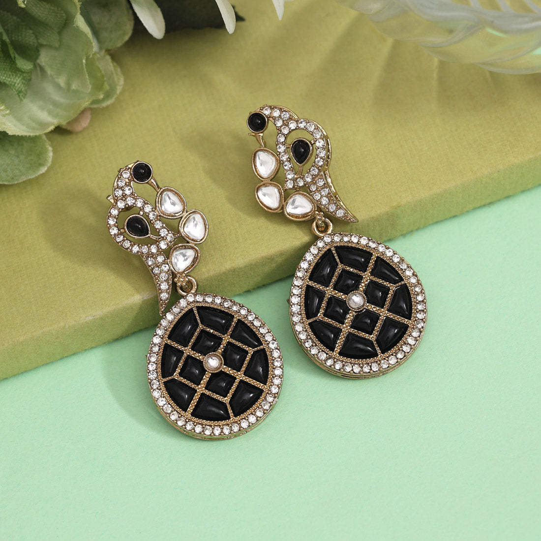 Black Color Kundan Earrings (KDE971BLK)