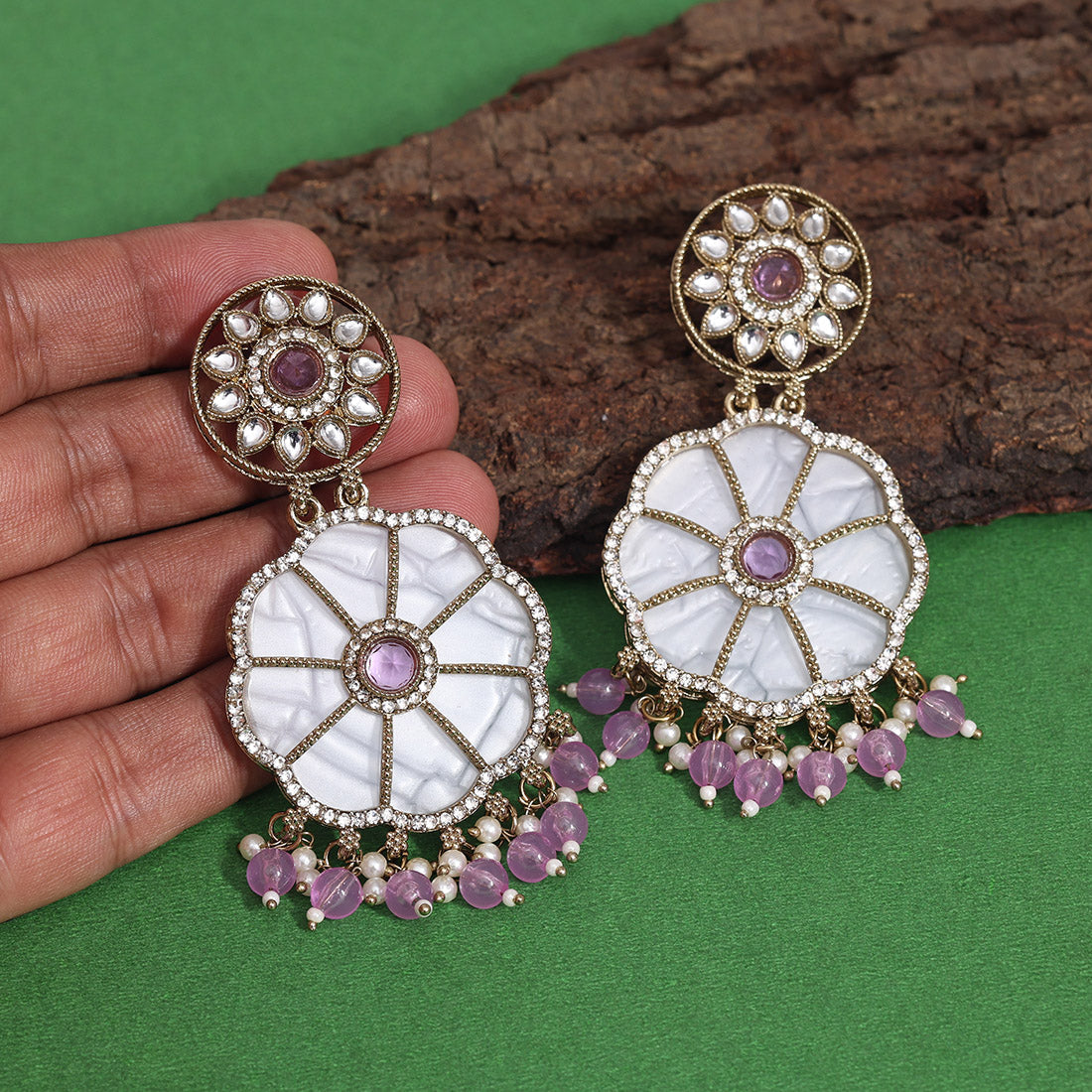 Light Purple Color Mother Of Pearl Kundan Earrings (KDE973LPRP)