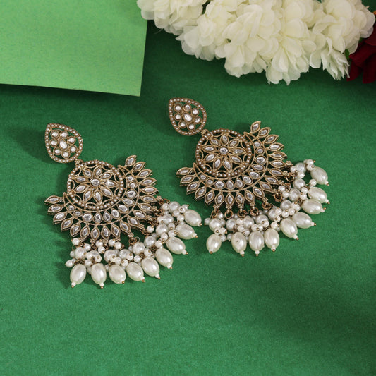 White Color Kundan Pakistani Earrings (KDE982WHT)