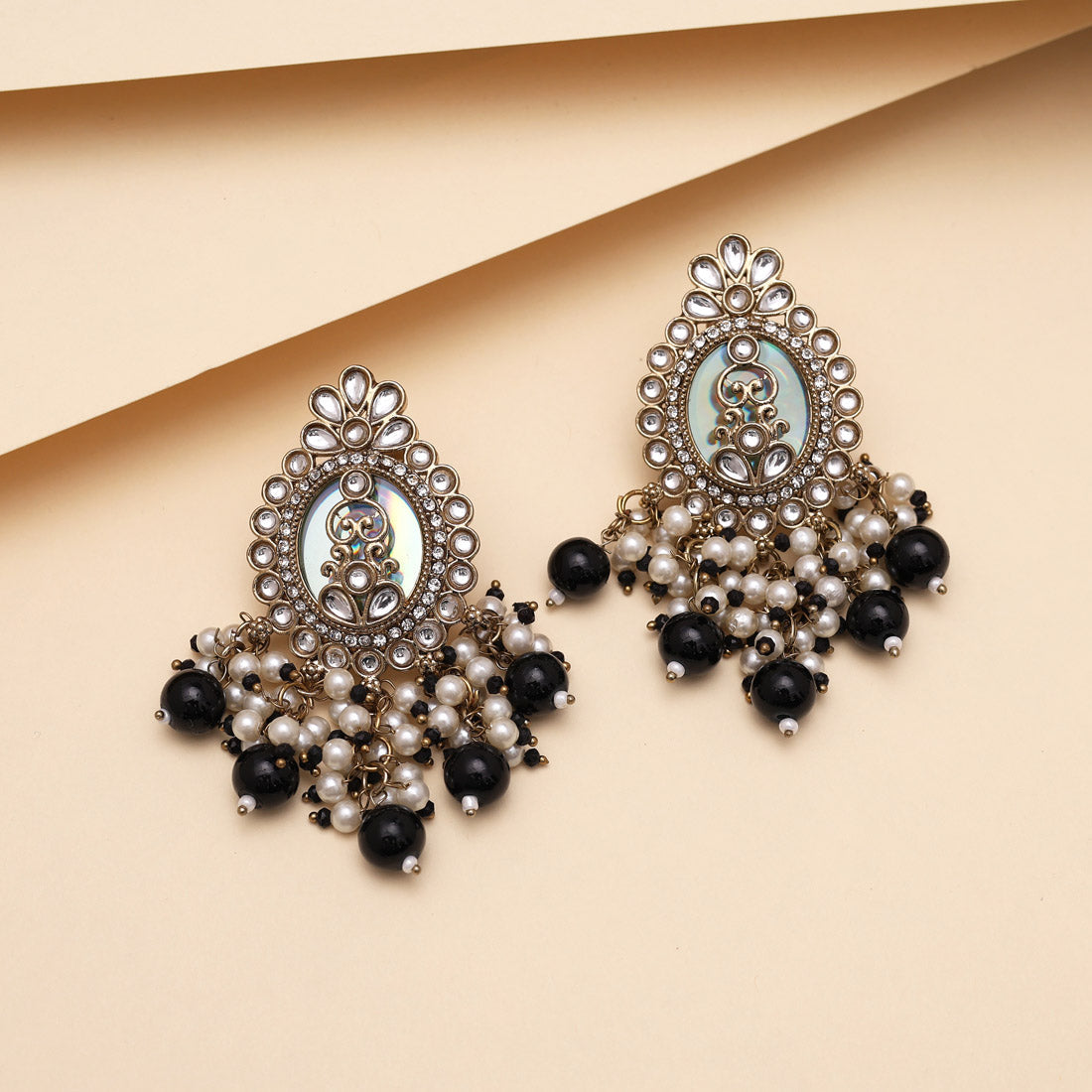 Black Color Kundan Earrings (KDE986BLK)