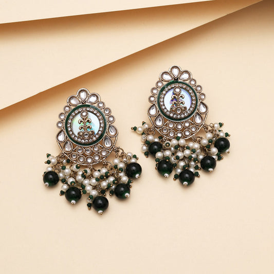 Green Color Kundan Earrings (KDE987GRN)