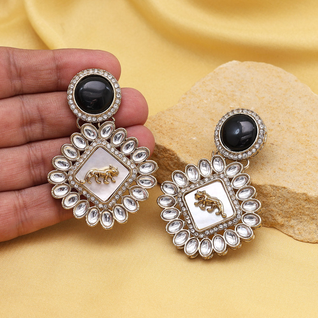 Black Color Kundan Earrings (KDE992BLK)