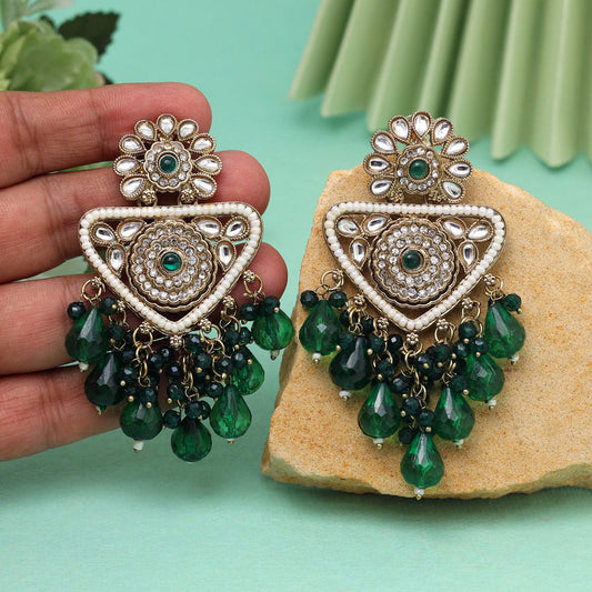 Green Color Kundan Earrings (KDE993GRN)