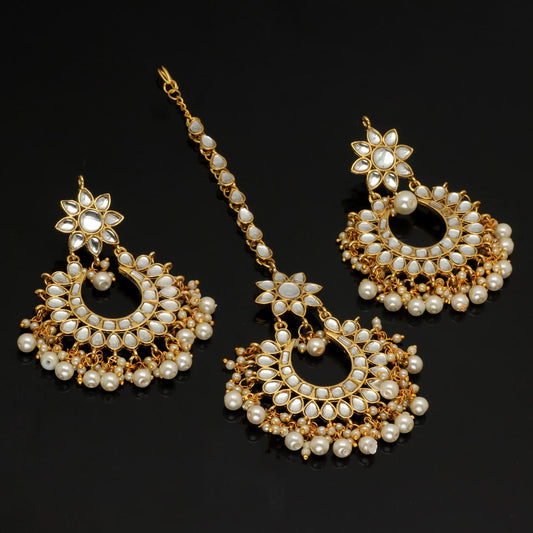 White Color Imitation Peral Kundan Earrings With Maang Tikka (KDTE20WHT)