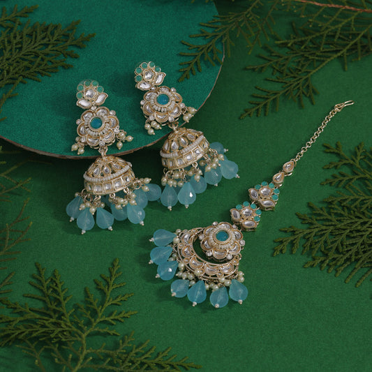 Sky Blue Color Kundan Earrings With Maang Tikka (KDTE558SBLU)