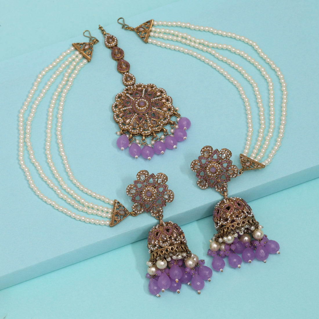 Light Purple Color Pakistani Kundan Earrings With Maang Tikka (KDTE579LPRP)