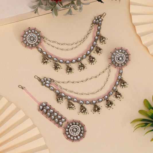 Soft Pink Color Kundan Earrings With Maang Tikka