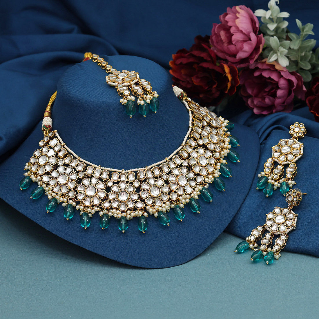 Rama Green Color Kundan Necklace Set (KN1390RGRN)
