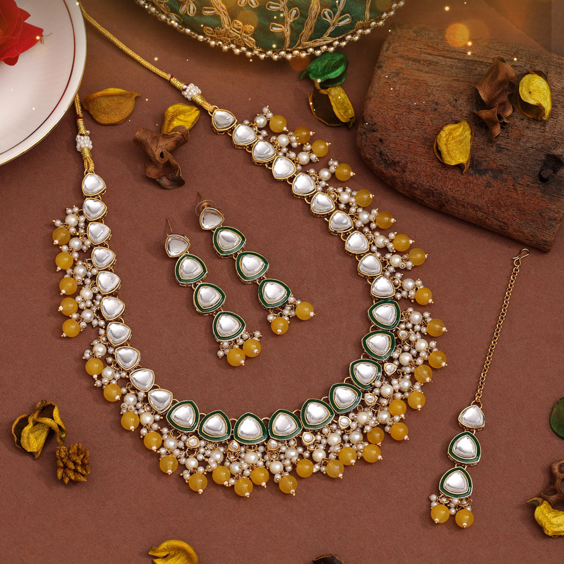 Yellow Color Kundan Necklace Set (KN1412YLW)