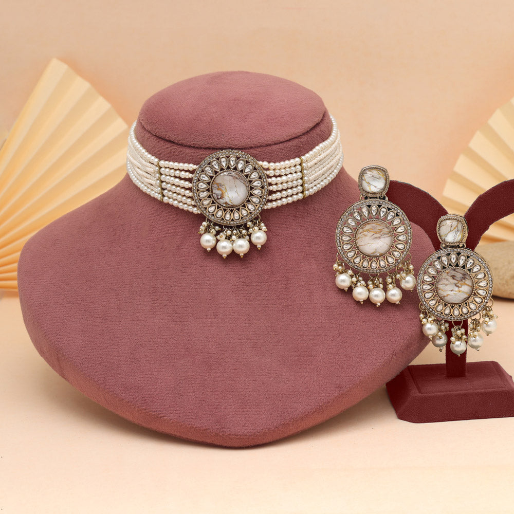 White Color Classic Kundan Necklace Set