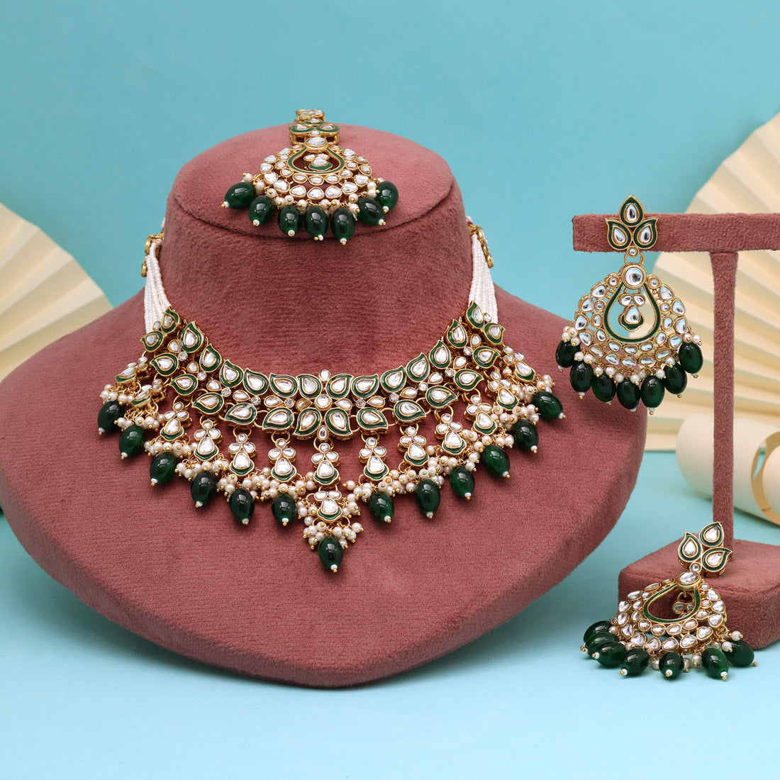 Evergreen Green Color Kundan Necklace Set