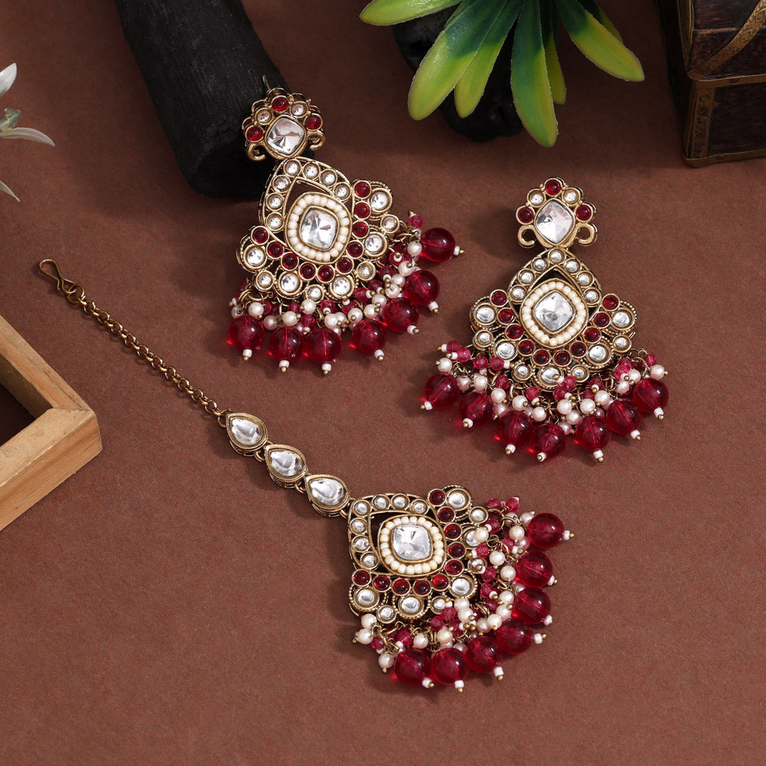 Regal Rani Color Kundan Necklace Set