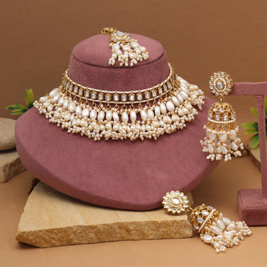 Crystal White Color Kundan Necklace Set