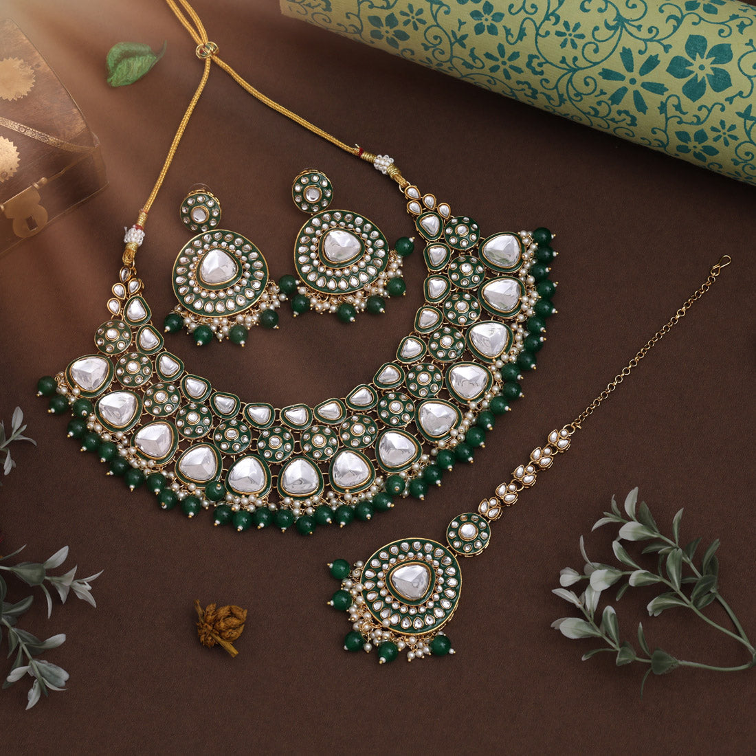 Green Color Meena Work Kundan Necklace Set For Graceful Day Events